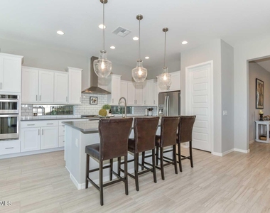9661 W Patrick Lane - Photo Thumbnail 14