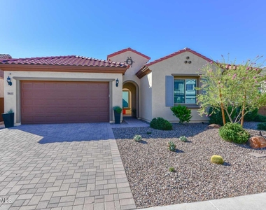 9661 W Patrick Lane - Photo Thumbnail 54