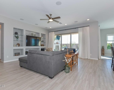 9661 W Patrick Lane - Photo Thumbnail 28