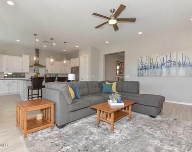 9661 W Patrick Lane - Photo Thumbnail 25