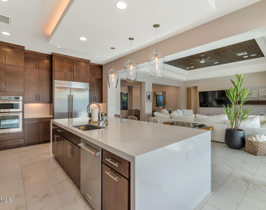 2855 E Los Gatos Drive - Photo Thumbnail 7