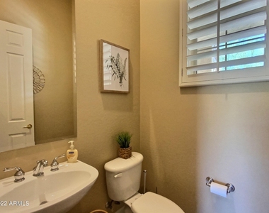 1946 W Eastman Court - Photo Thumbnail 16