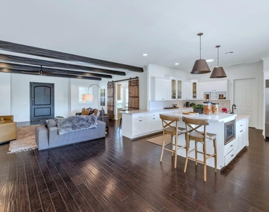 6139 E Calle Del Sud Drive - Photo Thumbnail 7