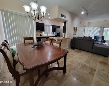 11333 N 92nd Street - Photo Thumbnail 1