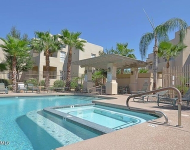 11333 N 92nd Street - Photo Thumbnail 16