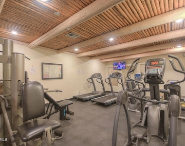11333 N 92nd Street - Photo Thumbnail 13