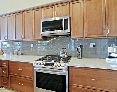 6751 E Amber Sun Drive - Photo Thumbnail 10