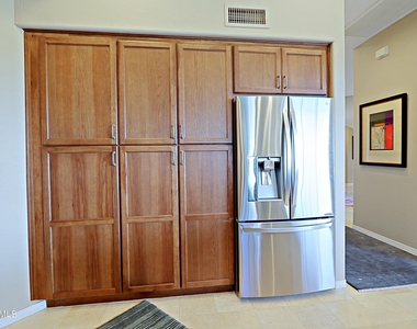 6751 E Amber Sun Drive - Photo Thumbnail 12