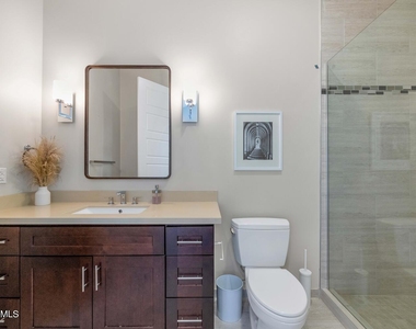10195 E Cactus Road - Photo Thumbnail 19