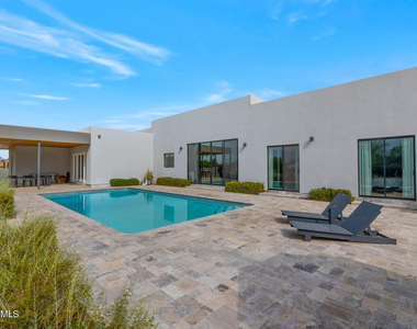 10195 E Cactus Road - Photo Thumbnail 25