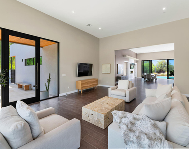 10195 E Cactus Road - Photo Thumbnail 3