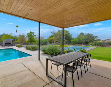 10195 E Cactus Road - Photo Thumbnail 27