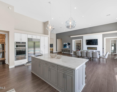 10195 E Cactus Road - Photo Thumbnail 8