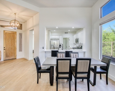6951 E Hibiscus Way - Photo Thumbnail 11