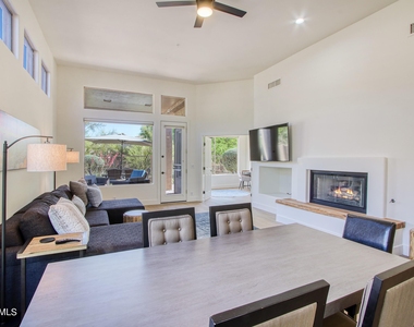 6951 E Hibiscus Way - Photo Thumbnail 10