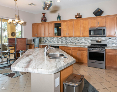 1537 W Spirit Drive - Photo Thumbnail 1