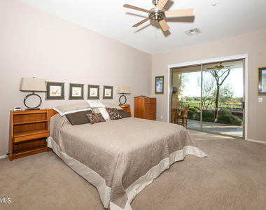1537 W Spirit Drive - Photo Thumbnail 13