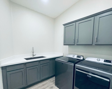16360 E Ridgeline Drive E - Photo Thumbnail 27