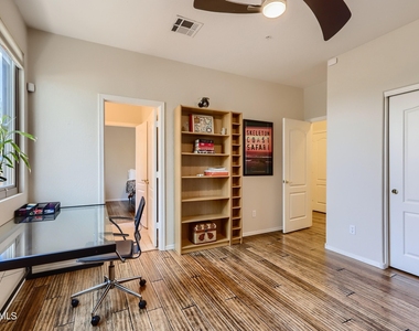 24616 N 72nd Place - Photo Thumbnail 18