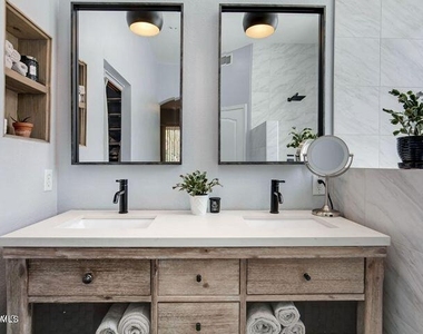 7314 E Gallego Lane - Photo Thumbnail 3