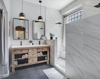 7314 E Gallego Lane - Photo Thumbnail 2