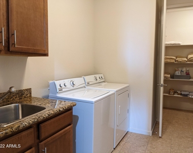 10260 E White Feather Lane - Photo Thumbnail 22