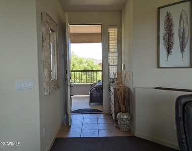 10260 E White Feather Lane - Photo Thumbnail 6