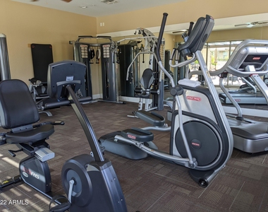 10260 E White Feather Lane - Photo Thumbnail 25