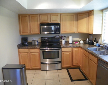 7356 N Via Camello Del Norte -- - Photo Thumbnail 3