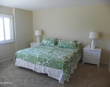 7356 N Via Camello Del Norte -- - Photo Thumbnail 9