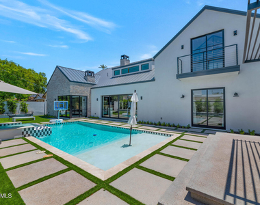 4216 E Hazelwood Street - Photo Thumbnail 28