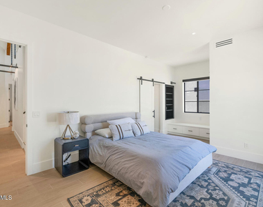 4216 E Hazelwood Street - Photo Thumbnail 22