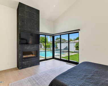 4216 E Hazelwood Street - Photo Thumbnail 14