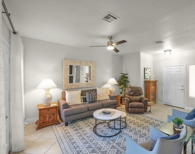 8787 E Mountain View Road - Photo Thumbnail 3