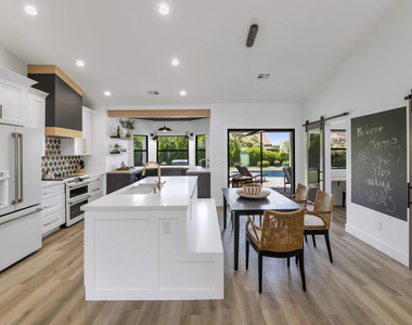 10333 E Caron Street - Photo Thumbnail 6