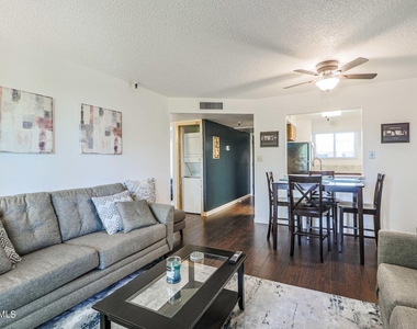 7474 E Earll Drive - Photo Thumbnail 7