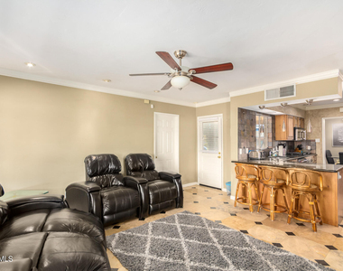 6626 E Granada Road - Photo Thumbnail 11
