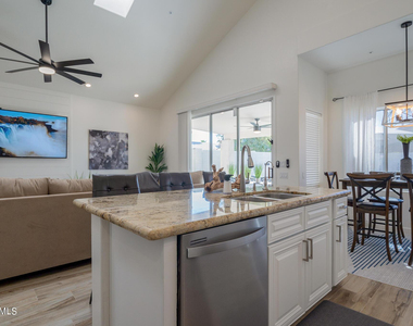 8661 E Gail Road - Photo Thumbnail 15