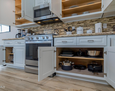 8661 E Gail Road - Photo Thumbnail 21