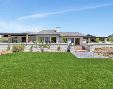 3411 E Valley Vista Lane - Photo Thumbnail 28