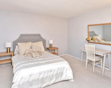 3411 E Valley Vista Lane - Photo Thumbnail 23