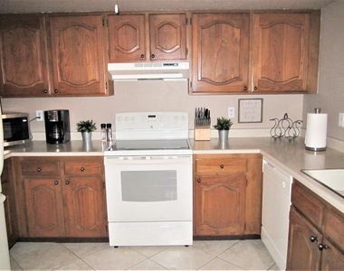 4303 E Cactus Road - Photo Thumbnail 16