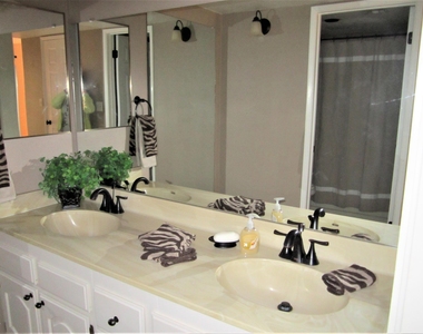 4303 E Cactus Road - Photo Thumbnail 19