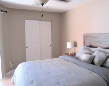 4303 E Cactus Road - Photo Thumbnail 10