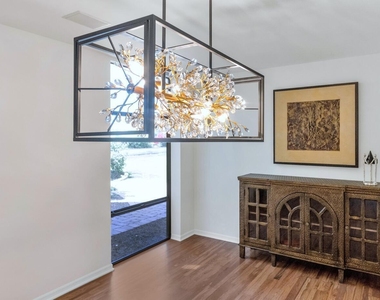 4219 N 62nd Street - Photo Thumbnail 12