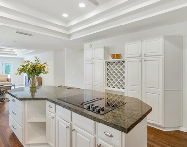 4219 N 62nd Street - Photo Thumbnail 9
