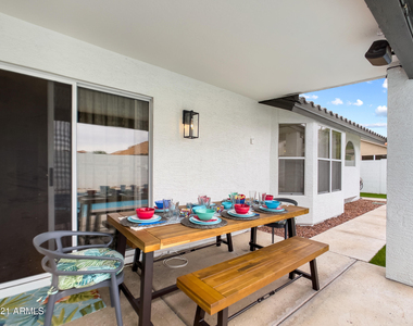 1218 E Seahorse Lane - Photo Thumbnail 24