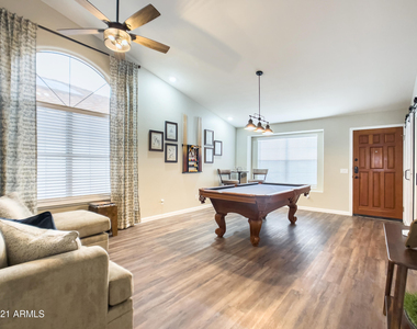 1218 E Seahorse Lane - Photo Thumbnail 2