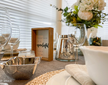 1218 E Seahorse Lane - Photo Thumbnail 40