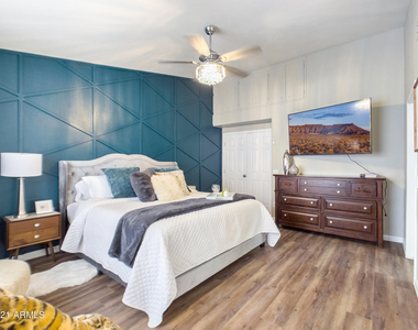 1218 E Seahorse Lane - Photo Thumbnail 10
